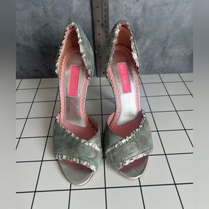 Betsey Johnson Vintage Green and Silver Women's Heels Size 7 NWOT